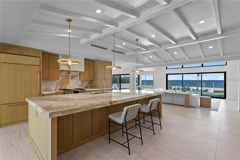 $3,000,000 | 2580 East Bay Isle Drive Southeast, St. Petersburg, FL 33705