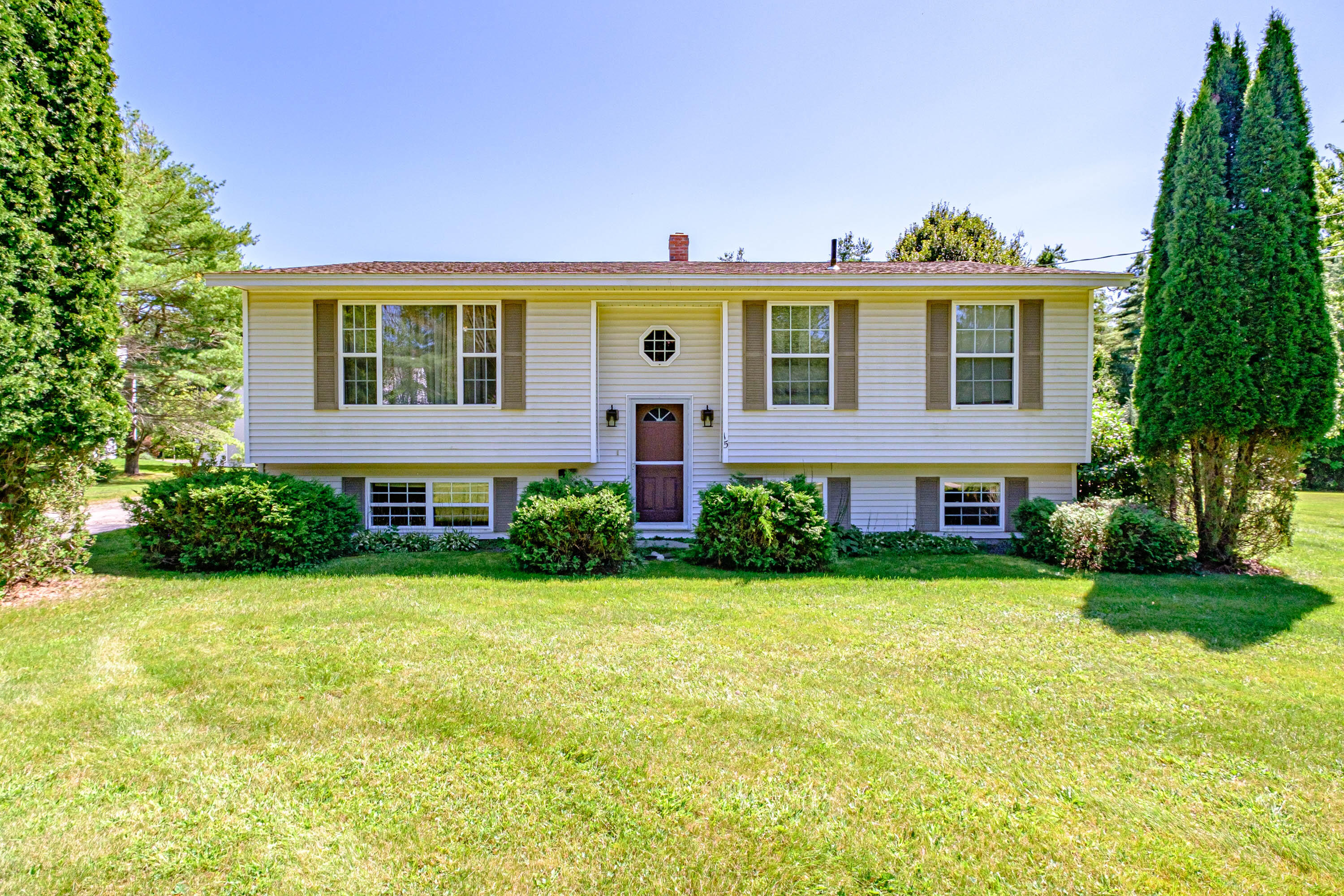 15 Honan Road Scarborough, ME 04074 - Photo 2 of 25 20230823gp-61006