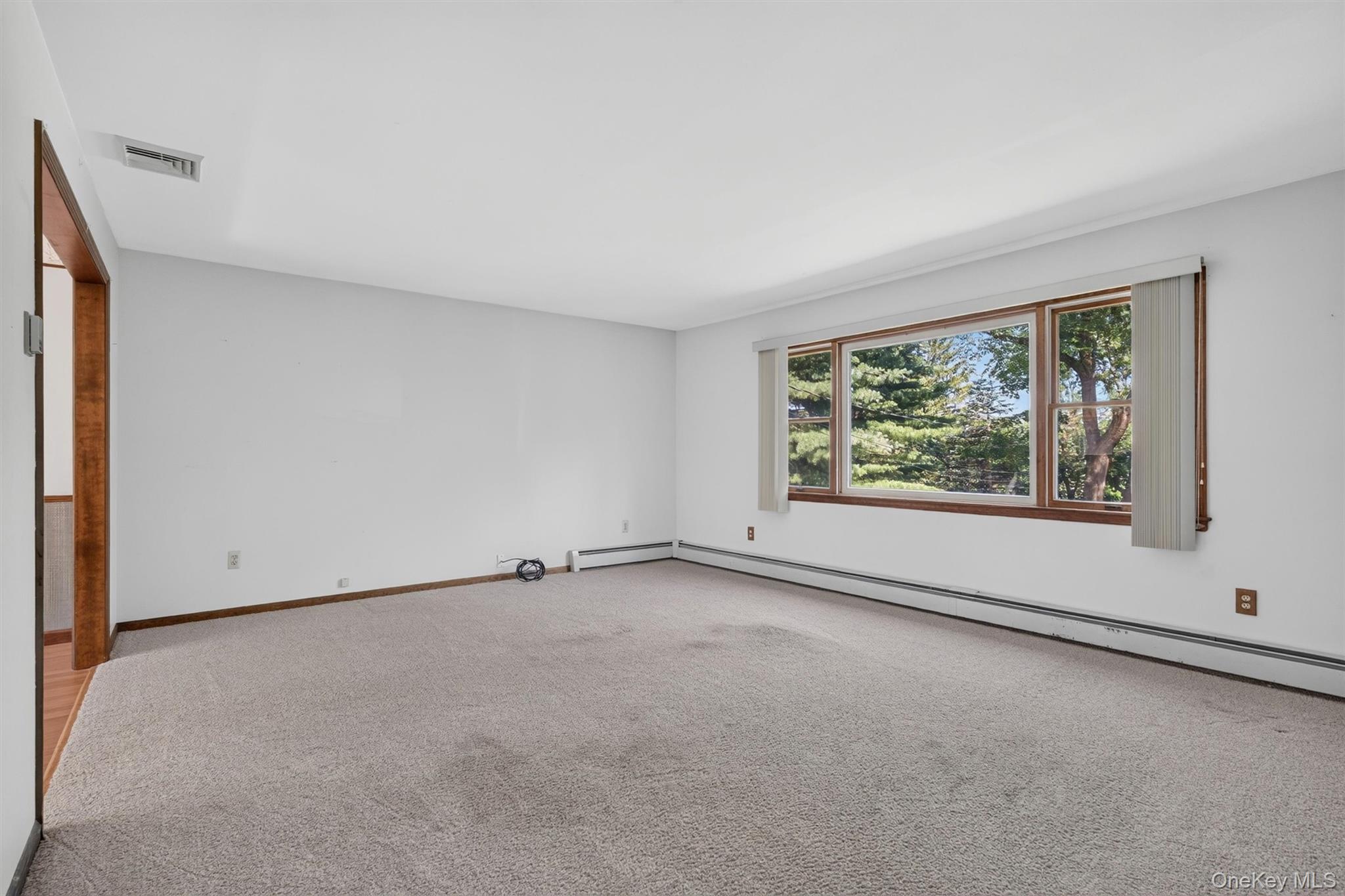 33 Seaman Road Middletown, NY 10941 - Photo 7 of 46
