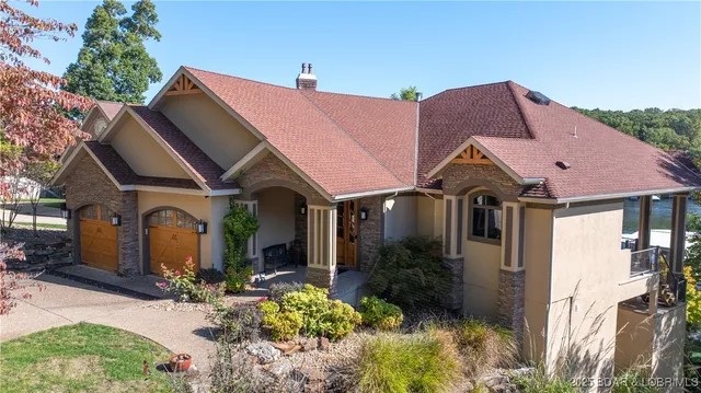 $2,299,900 | 377 Lake Drive, Sunrise Beach, MO 65079