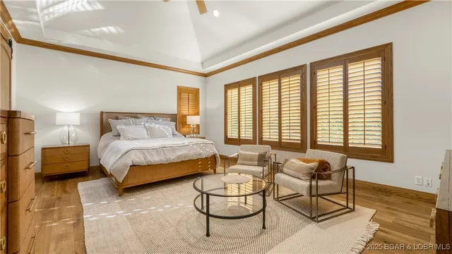 $2,299,900 | 377 Lake Drive, Sunrise Beach, MO 65079