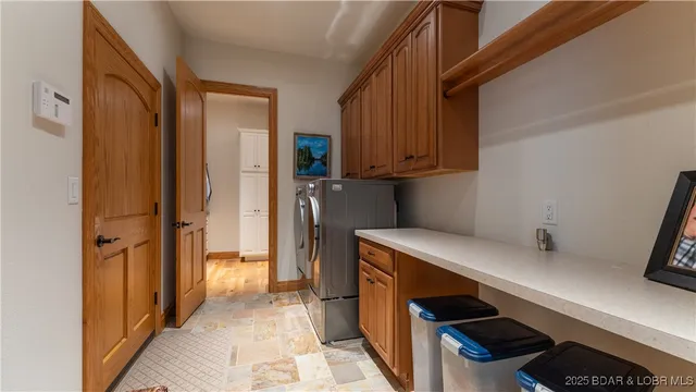 $2,299,900 | 377 Lake Drive, Sunrise Beach, MO 65079