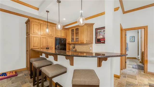 $2,299,900 | 377 Lake Drive, Sunrise Beach, MO 65079