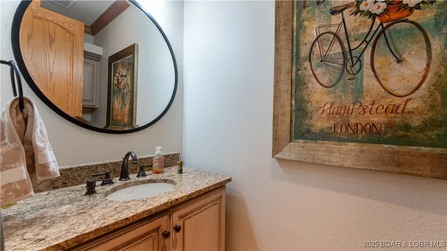 $2,299,900 | 377 Lake Drive, Sunrise Beach, MO 65079