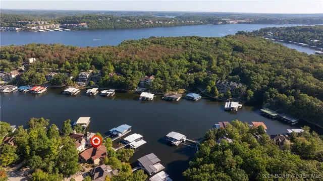 $2,299,900 | 377 Lake Drive, Sunrise Beach, MO 65079