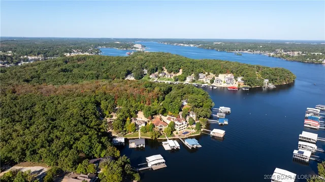 $2,299,900 | 377 Lake Drive, Sunrise Beach, MO 65079