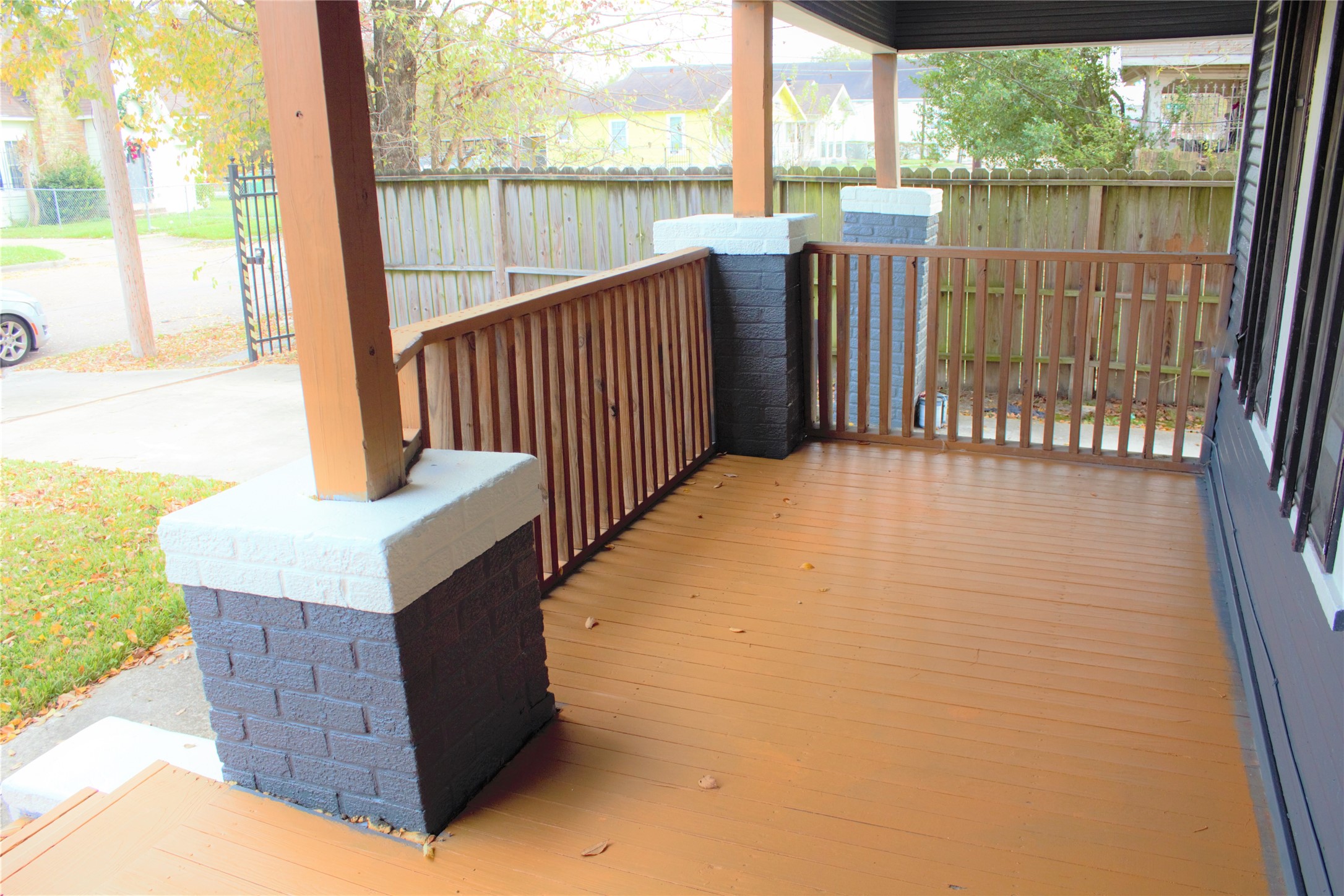 3314 Holman Street Houston, TX 77004 - Photo 4 of 7 swimming pool view