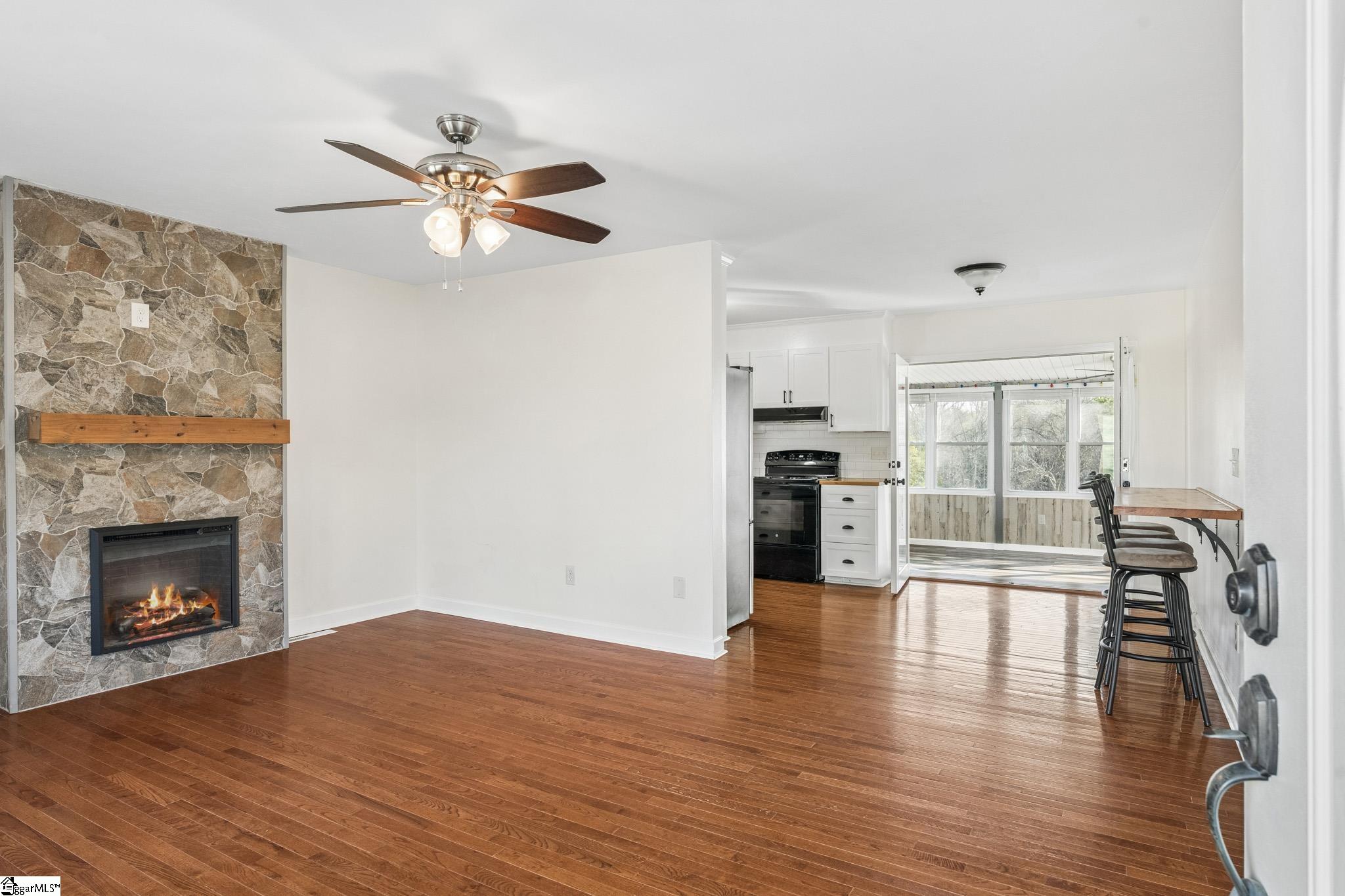 106 Skyview Circle Liberty, SC 29657 - Photo 5 of 43