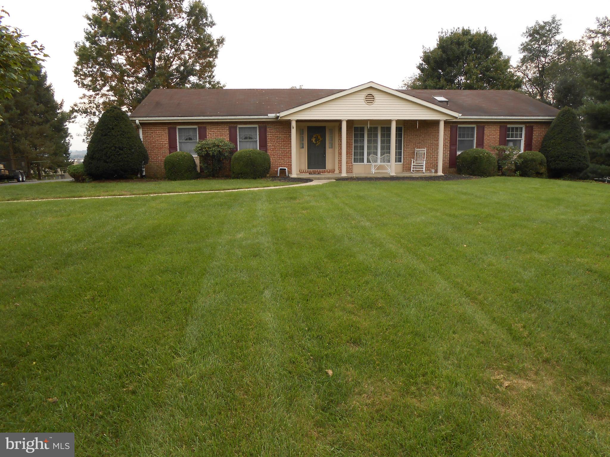 36 Troy Drive Lititz, PA 17543 - Photo 44 of 44 Front yard