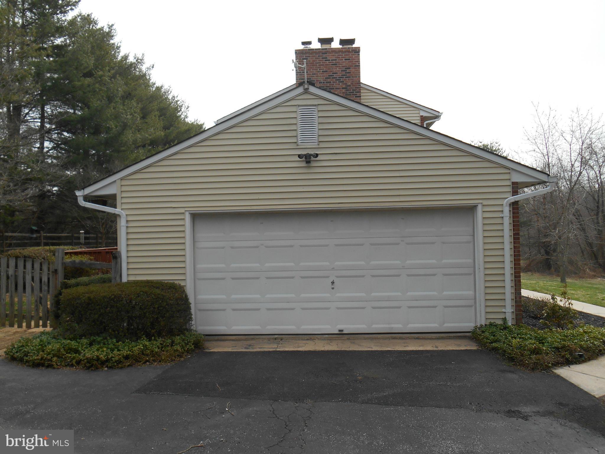 4304 Round Knoll Road Baldwin, MD 21013 - Photo 3 of 17 Exterior (General)