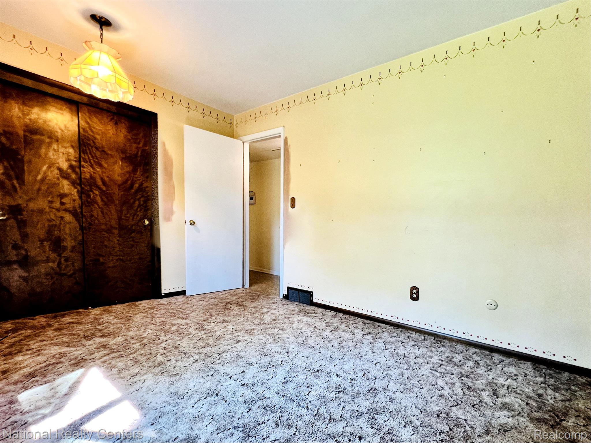 47635 Hanford Road Canton, MI 48187 - Photo 25 of 39 Gallery Image 25