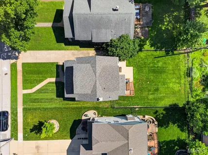 $439,900 | 471 South Clay Avenue, St. Louis, MO 63122