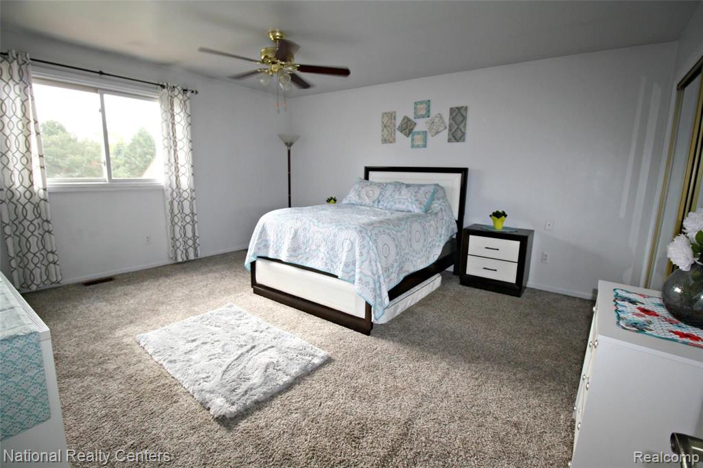 2180 Rochelle Park Drive Rochester Hills, MI 48309 - Photo 23 of 35