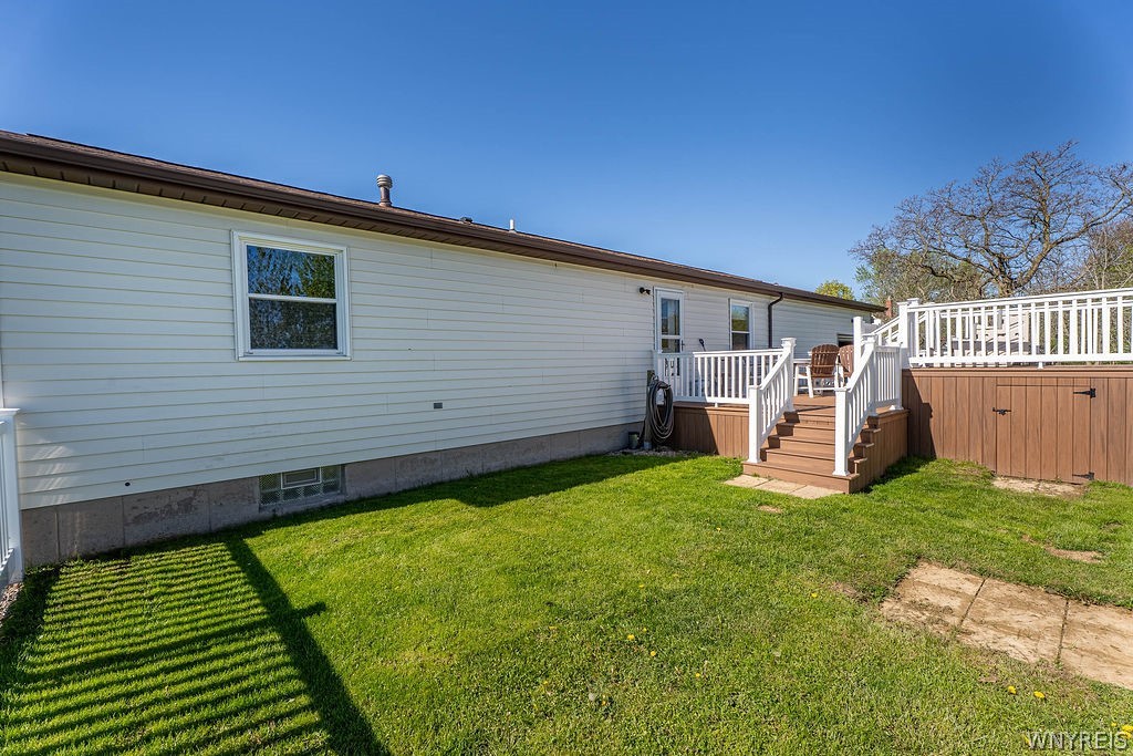 3889 Slusaric Road Wheatfield, NY 14120 - Photo 43 of 50
