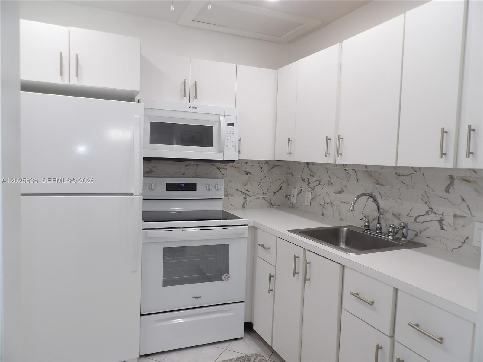 77 Preston Way, Unit 77 Boca Raton, FL 33434 - Photo 10 of 32 Photo 10