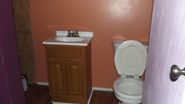2725 White Oak Grove Road Morristown, TN 37813 - Photo 18 of 23 BATHROOM 2