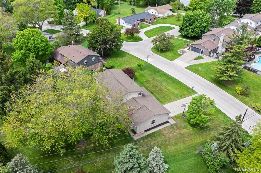 799 Croydon Road Rochester Hills, MI 48309 - Photo 50 of 56