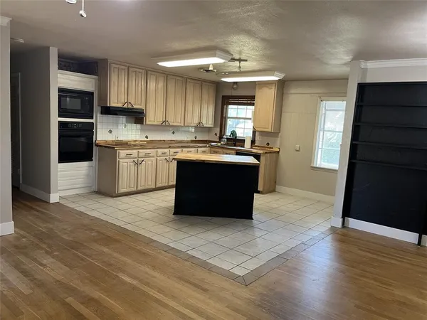 $269,000 | 3401 Leith Avenue, Fort Worth, TX 76133