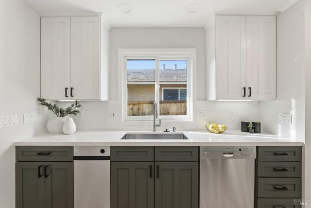 $1,875,000 | 16 Edna Court, Kentfield, CA 94904