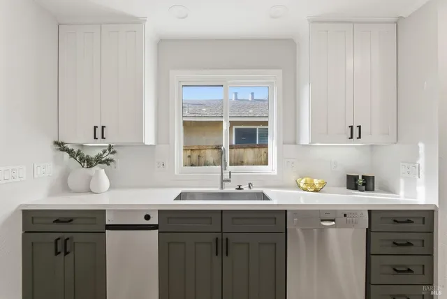 $1,875,000 | 16 Edna Court, Kentfield, CA 94904