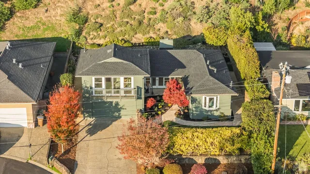 $1,875,000 | 16 Edna Court, Kentfield, CA 94904