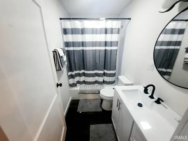 $139,900 | 3221 West Holly Street, Muncie, IN 47304