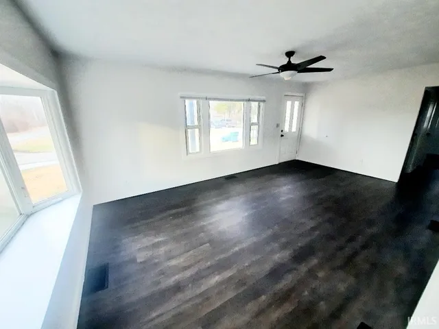 $139,900 | 3221 West Holly Street, Muncie, IN 47304