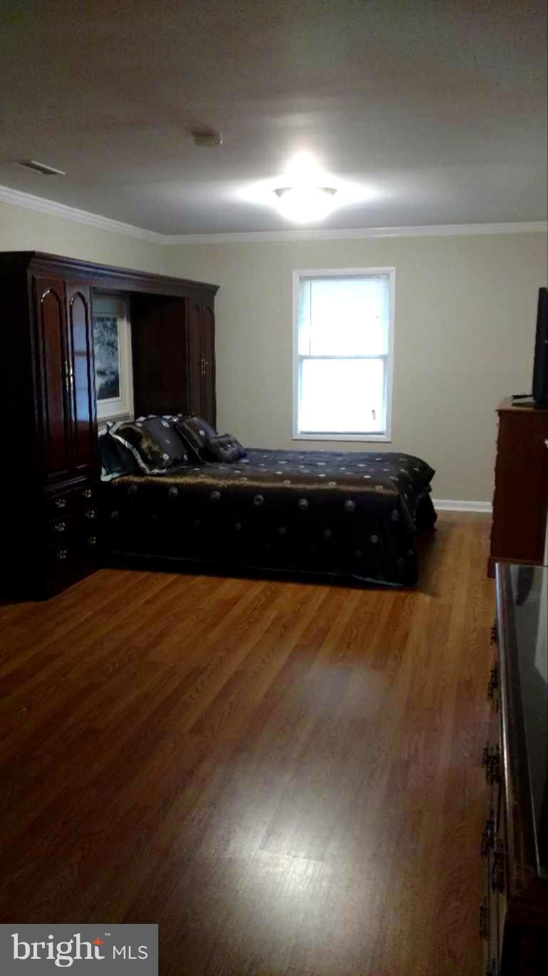 8005 Russell Road Alexandria, VA 22309 - Photo 7 of 15 Bath (Master) pic2