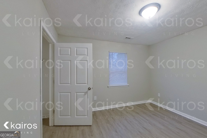 100 Deer Parkway Athens, GA 30605 - Photo 14 of 22 a view of an empty room