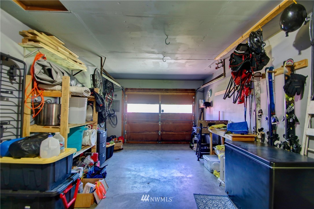 308 Gardner Road Burlington, WA 98233 - Photo 12 of 23 Gallery Image 12