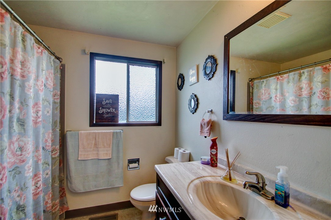 308 Gardner Road Burlington, WA 98233 - Photo 20 of 23 Gallery Image 20