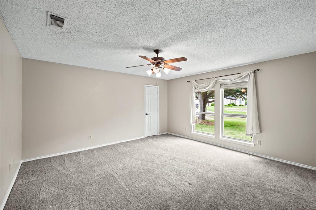 10100 Ravenswood Road Granbury, TX 76049 - Photo 24 of 40