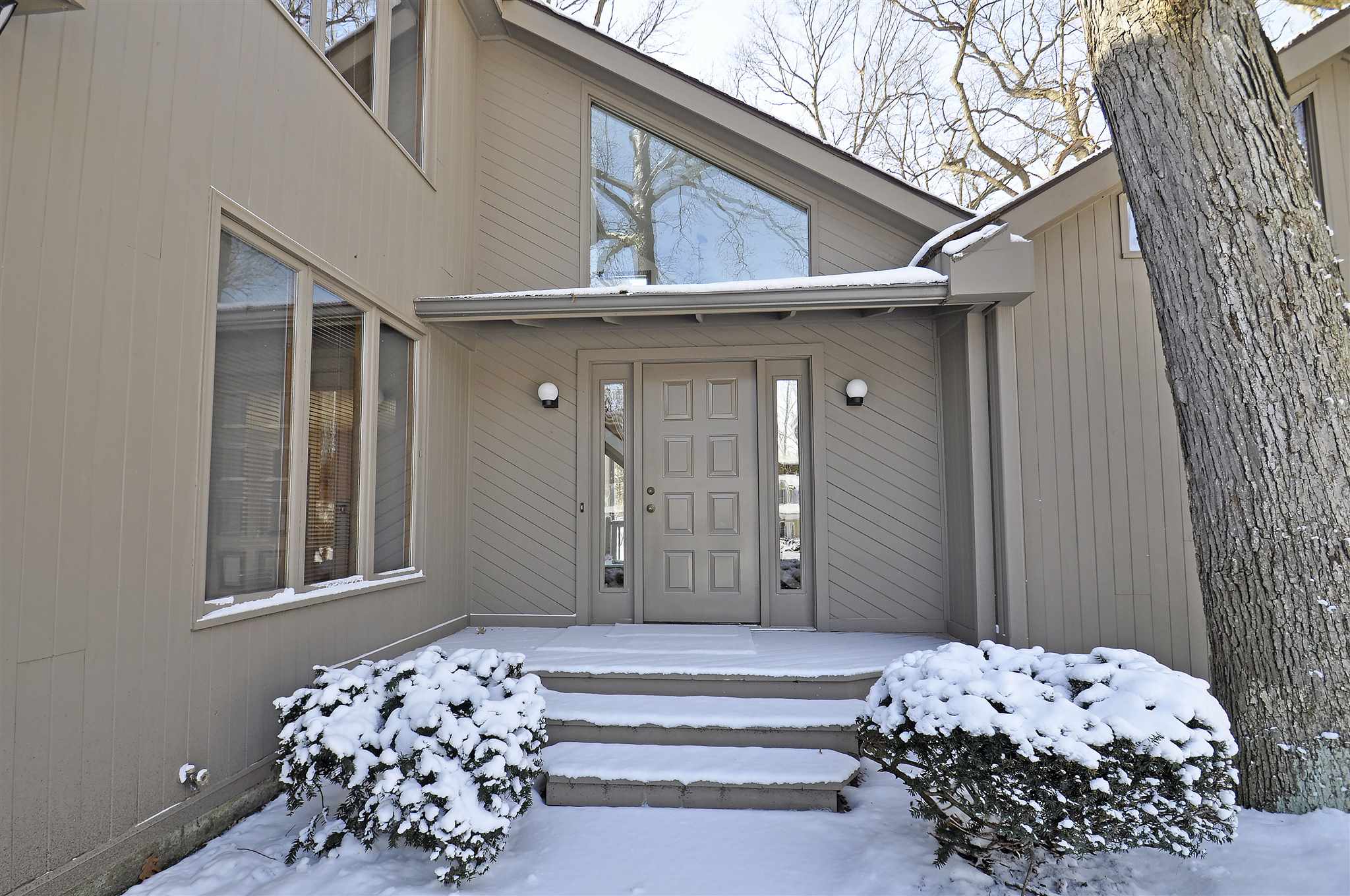 52145 Farmington Square Road Granger, IN 46530 - Photo 5 of 36 Gallery Image 5
