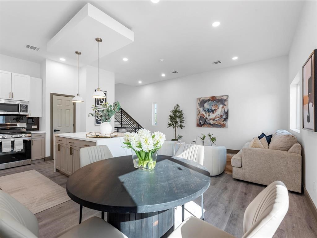 3620 Lehall Street Houston, TX 77021 - Photo 15 of 32 a living room with furniture and kitchen view