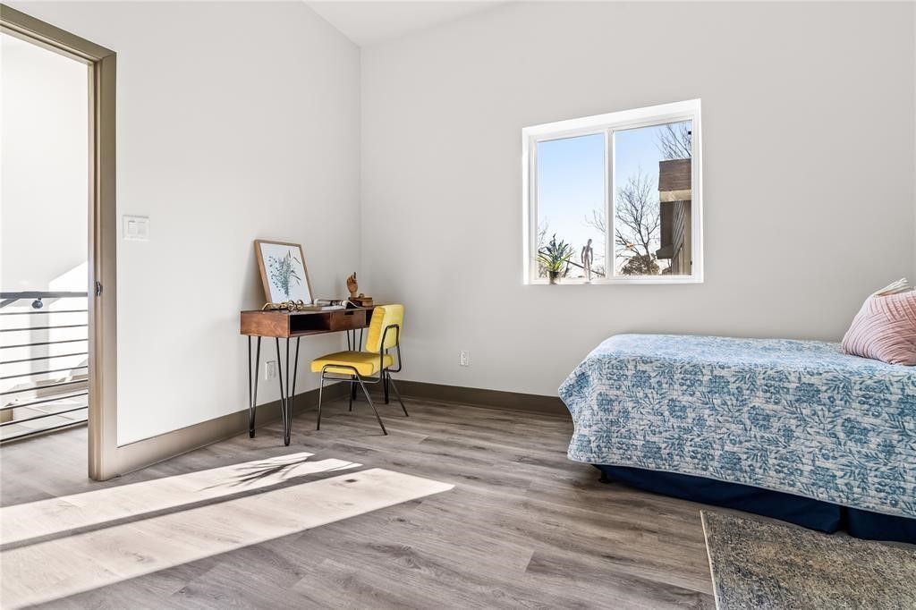 3620 Lehall Street Houston, TX 77021 - Photo 9 of 32 a living room with furniture and a window