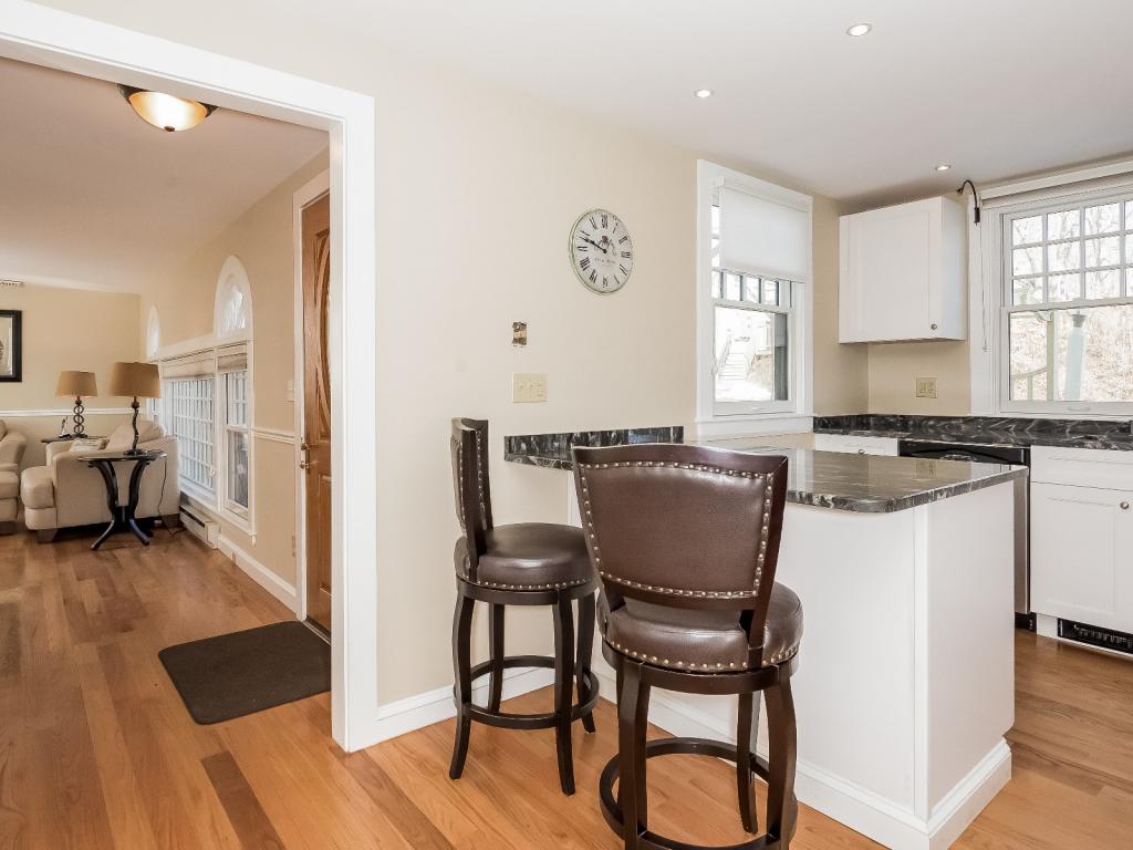 38 Perkins Cove Road, Unit 2 Ogunquit, ME 03907 - Photo 14 of 35 Gallery Image 14