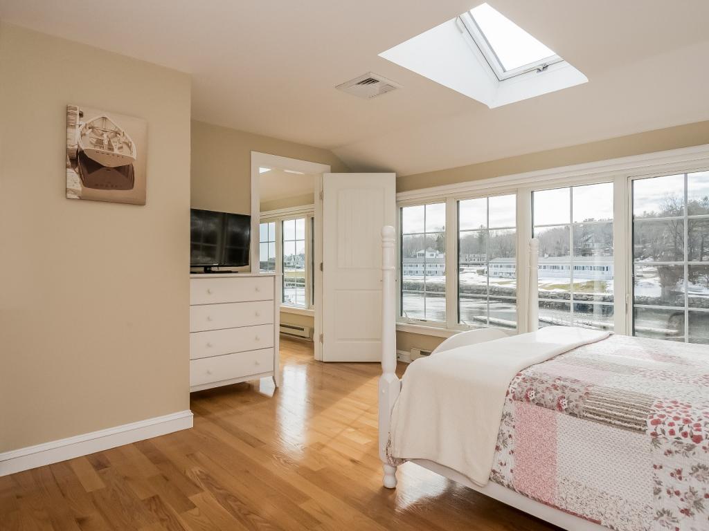 38 Perkins Cove Road, Unit 2 Ogunquit, ME 03907 - Photo 21 of 35 Gallery Image 21