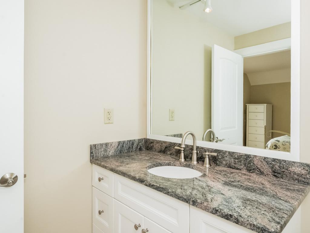 38 Perkins Cove Road, Unit 2 Ogunquit, ME 03907 - Photo 22 of 35 Gallery Image 22