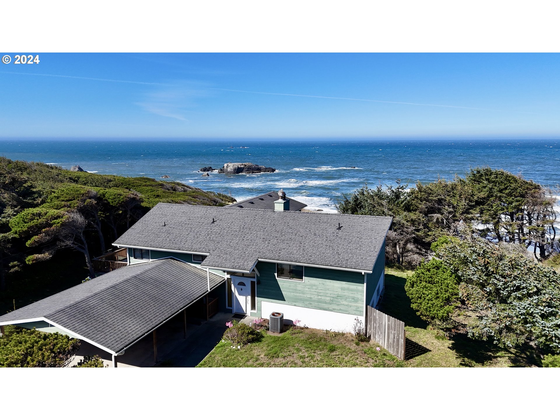 32782 Kilgore Road Gold Beach, OR 97444 - Photo 1 of 47