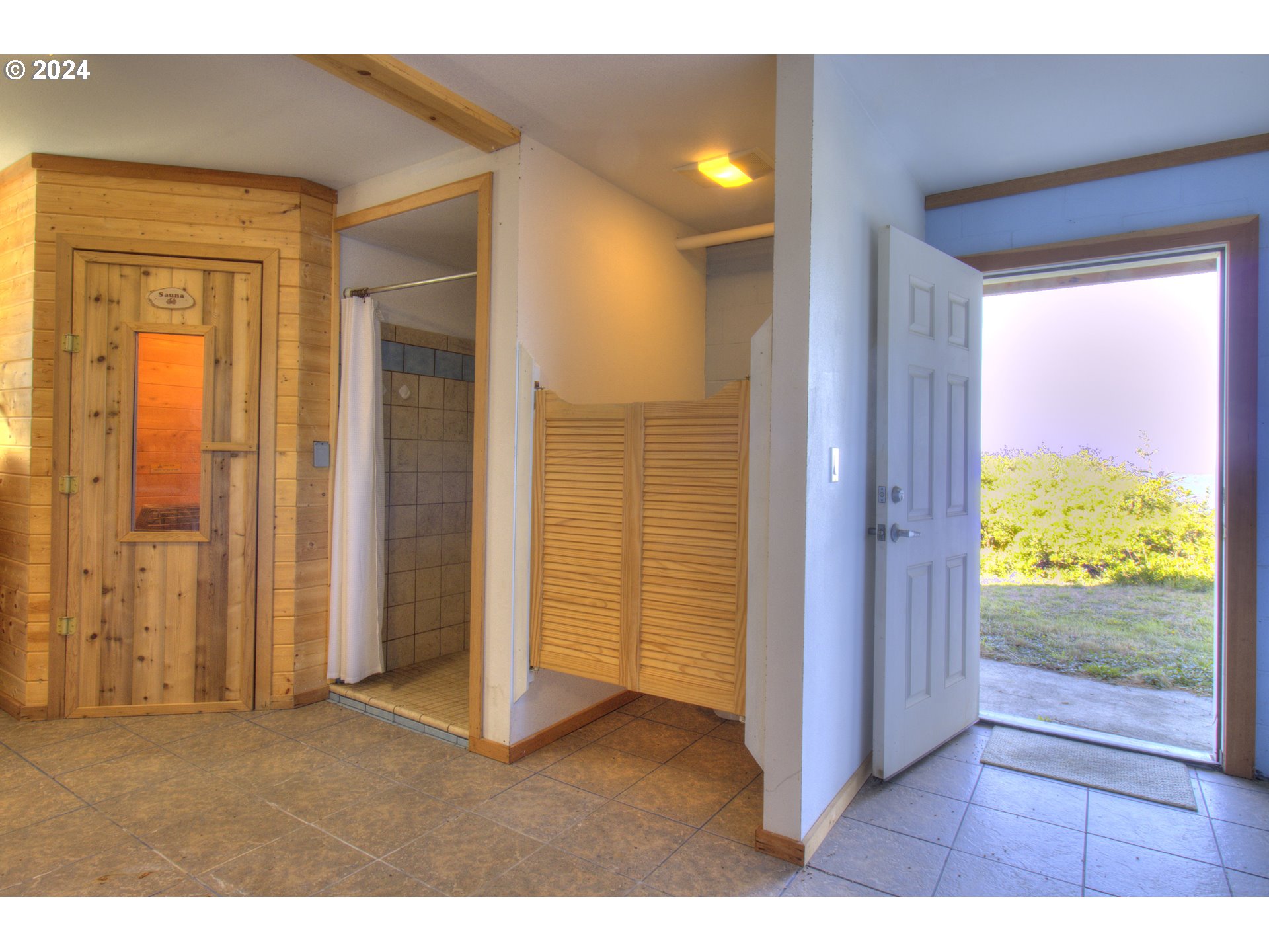 32782 Kilgore Road Gold Beach, OR 97444 - Photo 26 of 47 Sauna