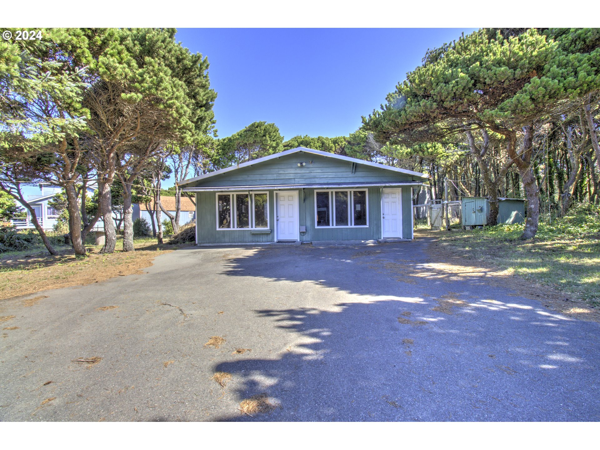 32782 Kilgore Road Gold Beach, OR 97444 - Photo 39 of 47 Den/Office