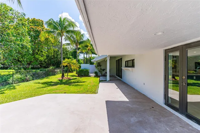 $2,575,000 | 6900 Southwest 136th Street, Palmetto Bay, FL 33156