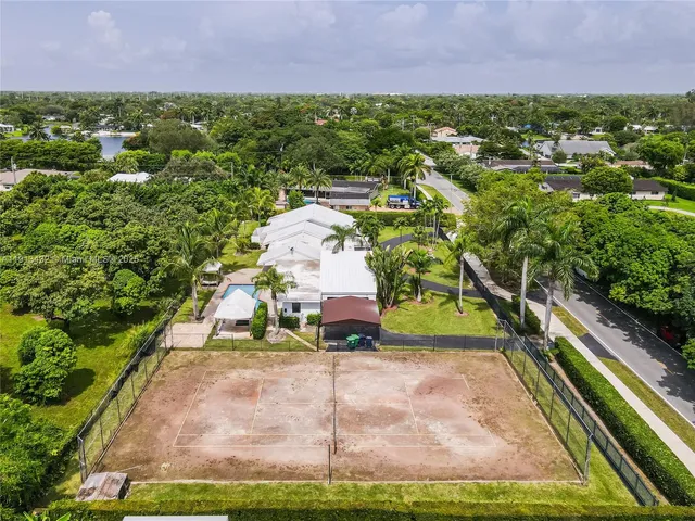 $2,575,000 | 6900 Southwest 136th Street, Palmetto Bay, FL 33156