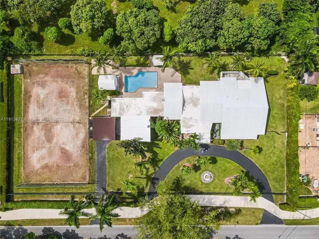 $2,575,000 | 6900 Southwest 136th Street, Palmetto Bay, FL 33156