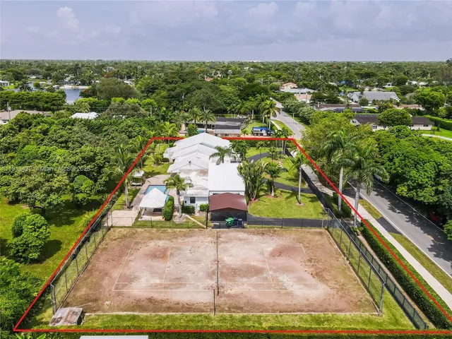 $2,575,000 | 6900 Southwest 136th Street, Palmetto Bay, FL 33156