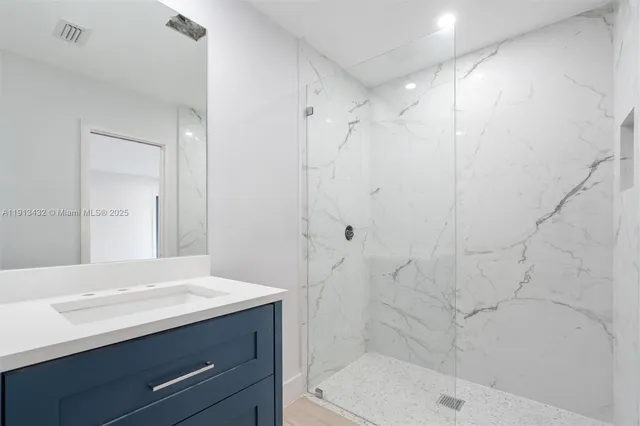 $2,575,000 | 6900 Southwest 136th Street, Palmetto Bay, FL 33156