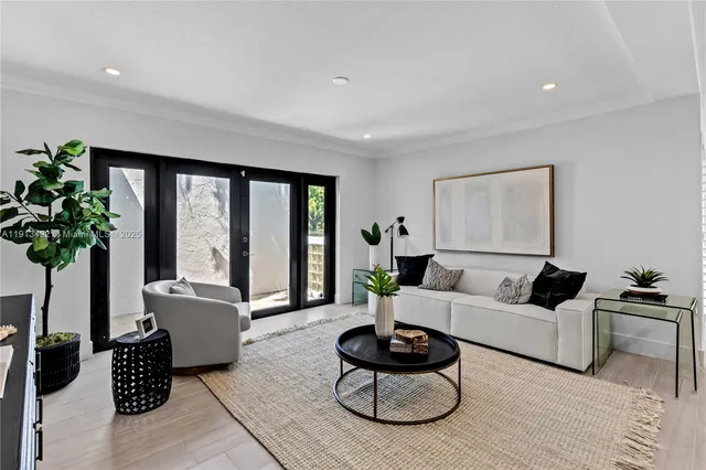 $2,575,000 | 6900 Southwest 136th Street, Palmetto Bay, FL 33156