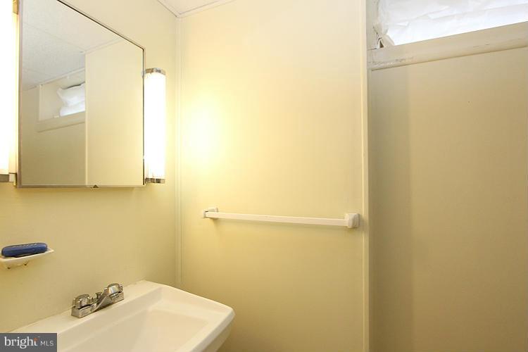 4045 Carthage Road Randallstown, MD 21133 - Photo 22 of 24 Bath