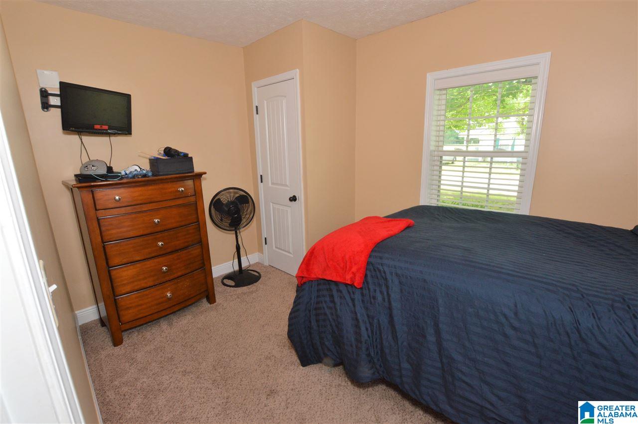 746 17th Avenue North Clanton, AL 35045 - Photo 10 of 18