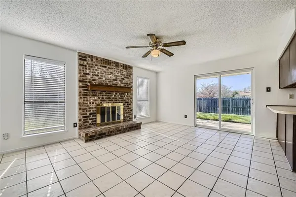 $2,600 | 2200 Sequoia Lane, Bedford, TX 76021